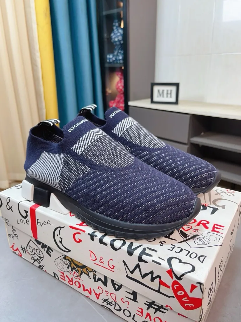 Ex-factory price 340🌹🌹"Dolce & Gabbana DG" original imported fly-knit stitching➕fly-knit lining, light on the foot, comfortable, versatile, original special outsole🔥favored by trendy men. Welcome to compare the quality🔥exquisite luxury, super A level! Compared with the genuine product at the counter, the version is no worse at all! Code number 36-46